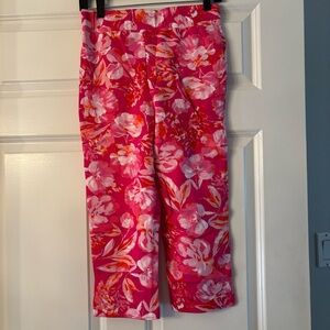 NEW in package Belle by Kim Gravel Pink Floral Pull-On Capri Pants